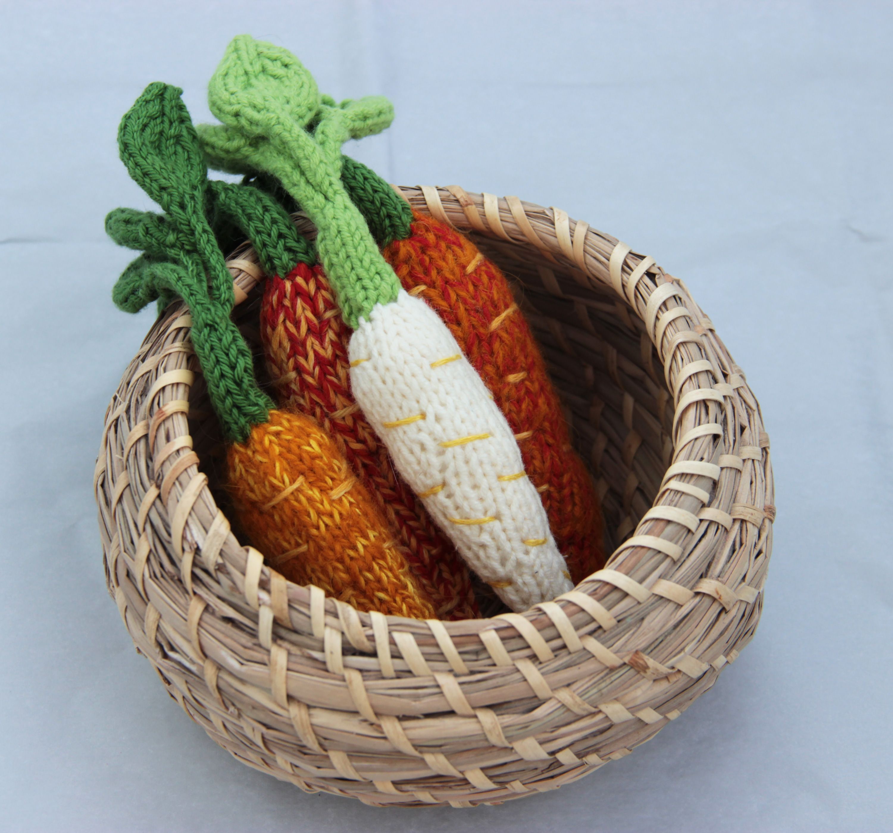 Amigurumi Carrot Knitting Pattern