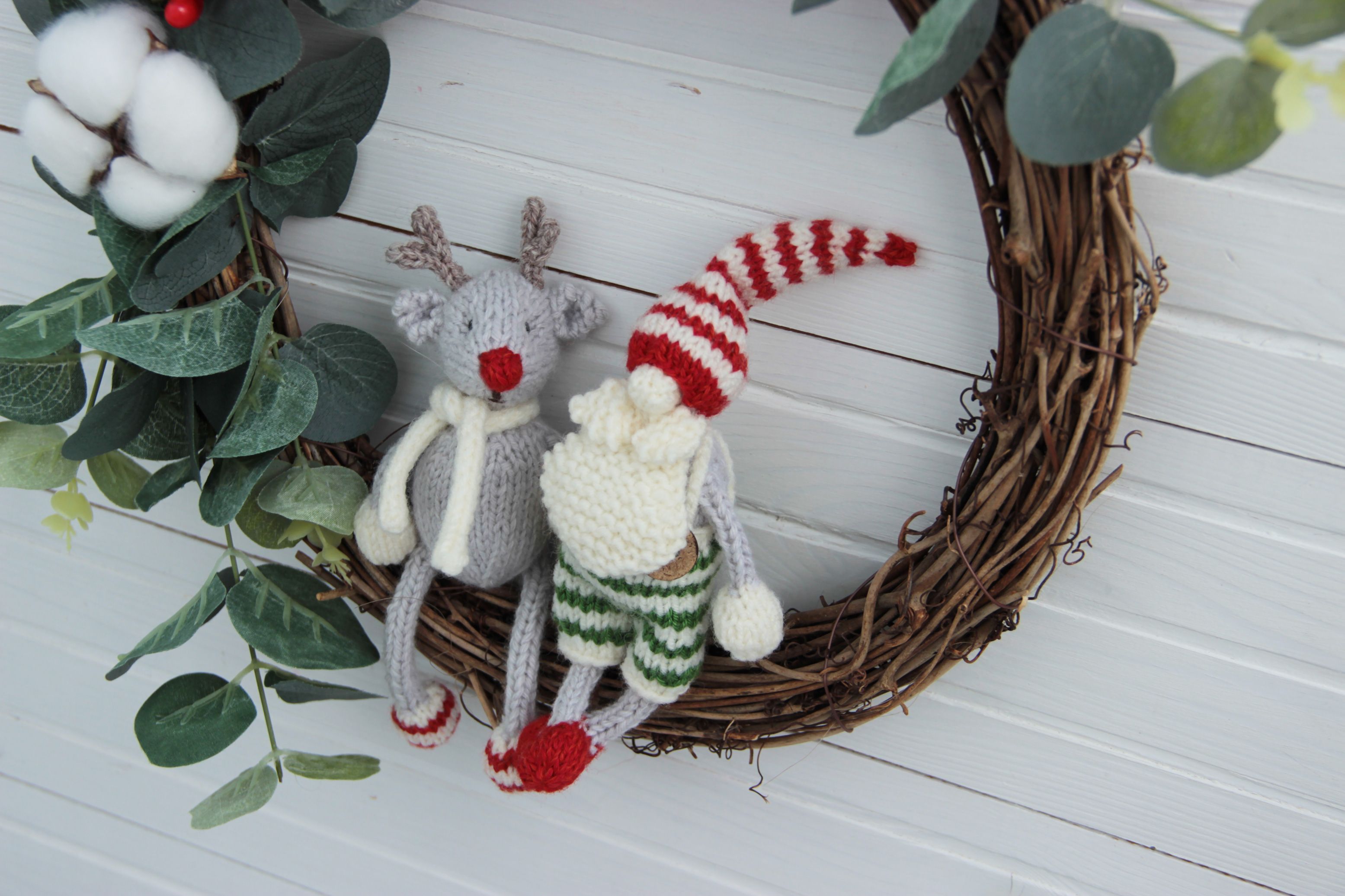 Christmas Gnome Knitting Pattern: Scandinavian Nisse Tomte Toy