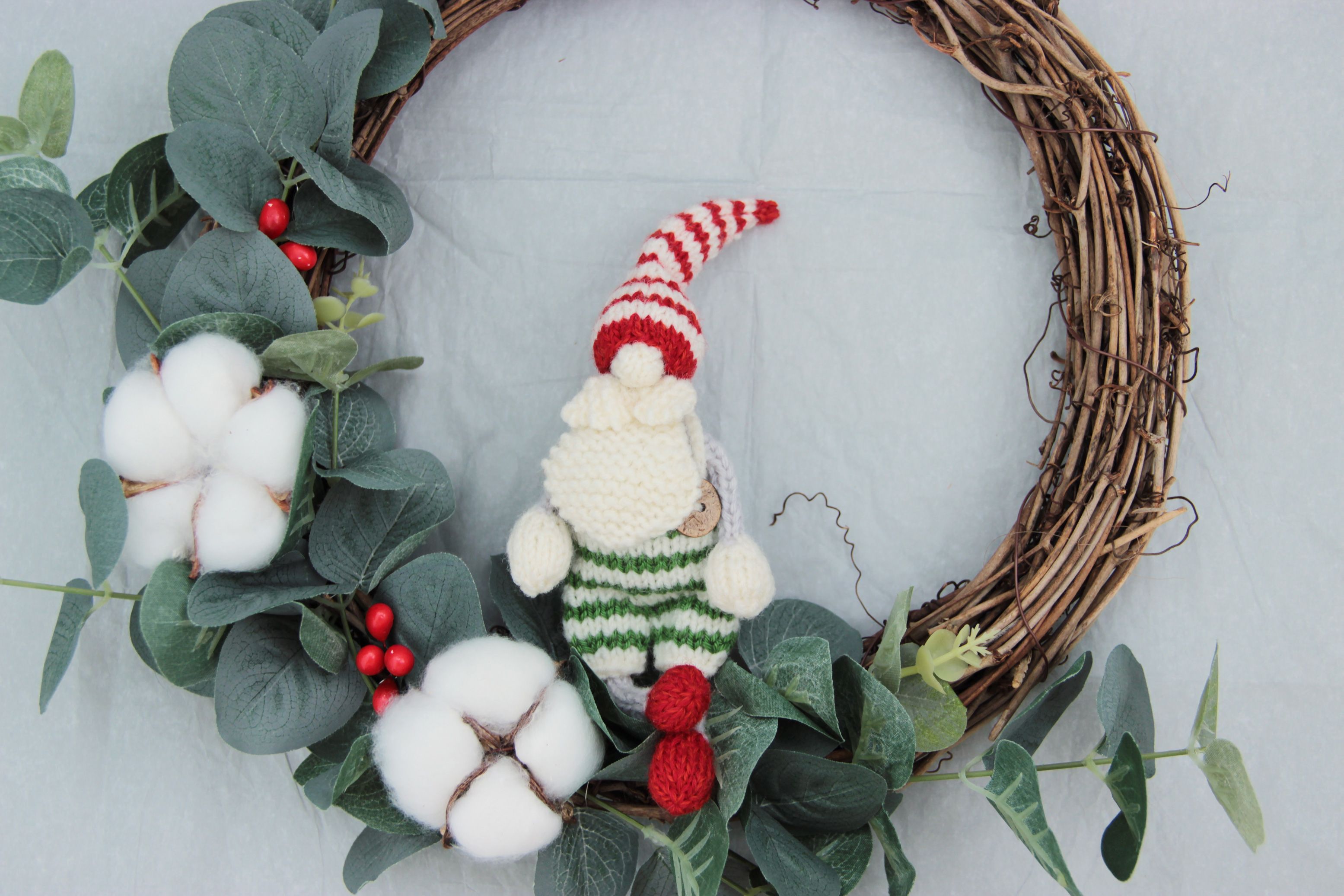 Christmas Gnome Knitting Pattern: Scandinavian Nisse Tomte Toy