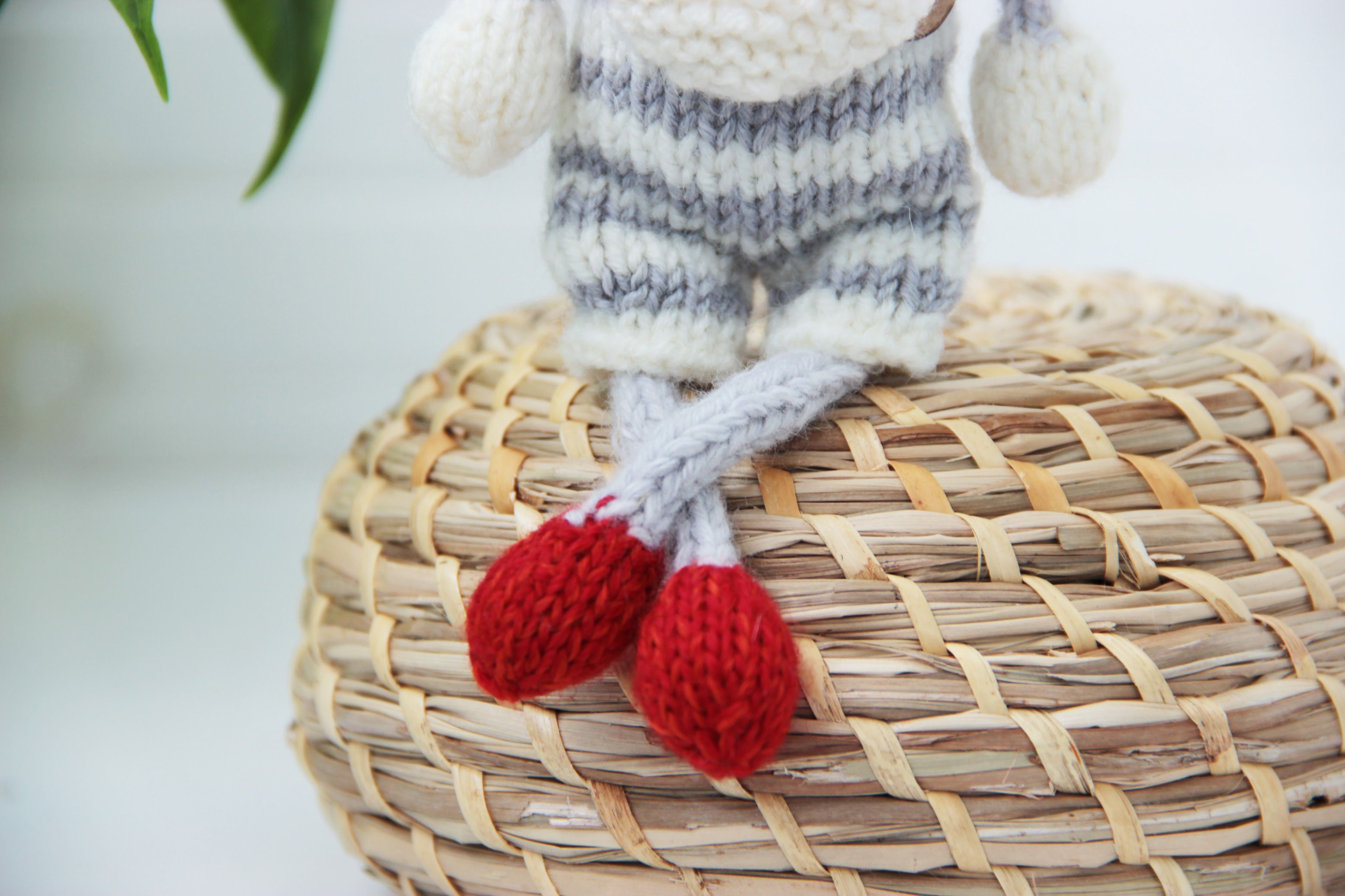 Christmas Gnome Knitting Pattern: Scandinavian Nisse Tomte Toy