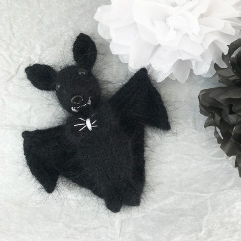 Halloween Bat Toy Knitting Pattern