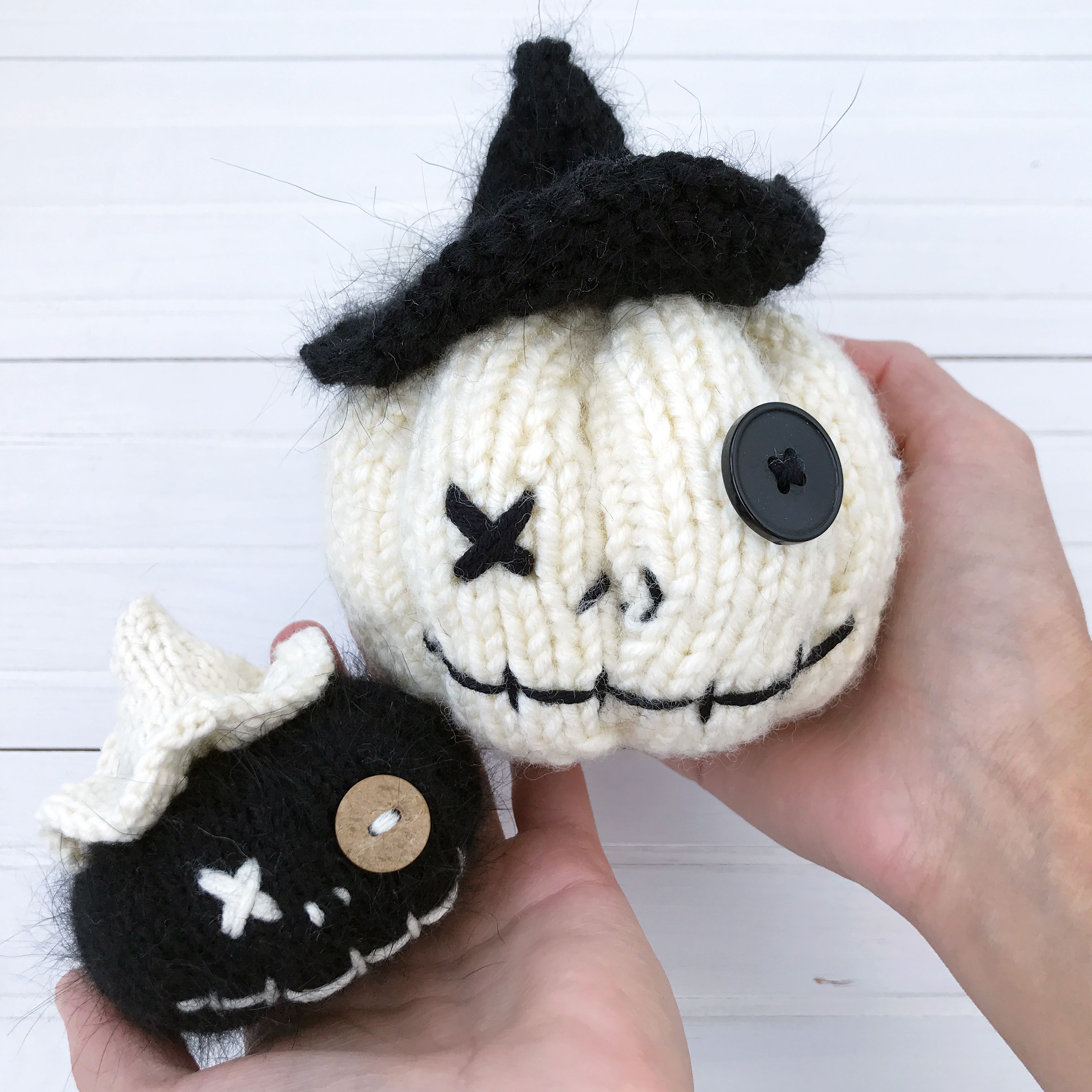 Halloween Pumpkin Knitting Pattern