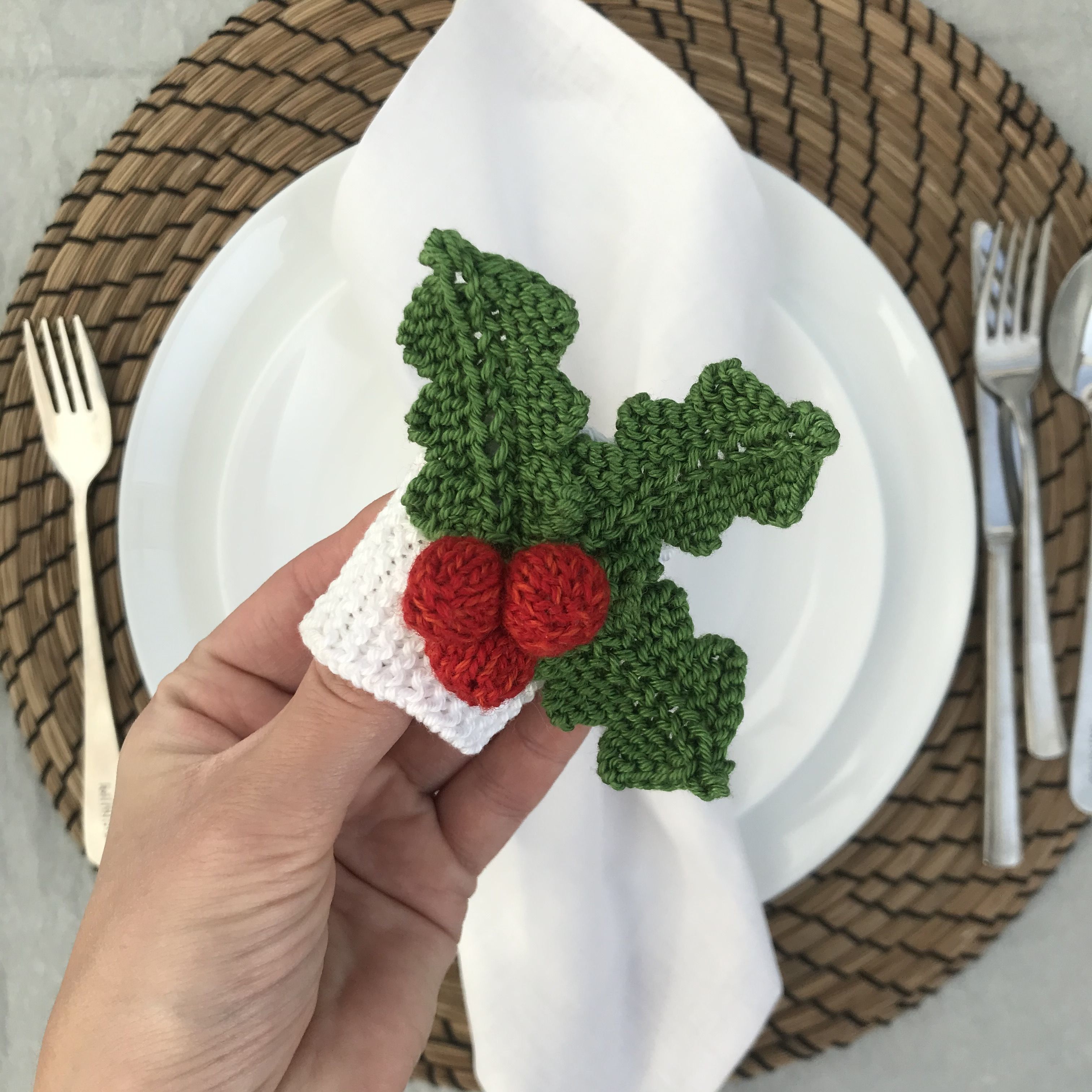 Holly Napkin Ring Knitting Pattern
